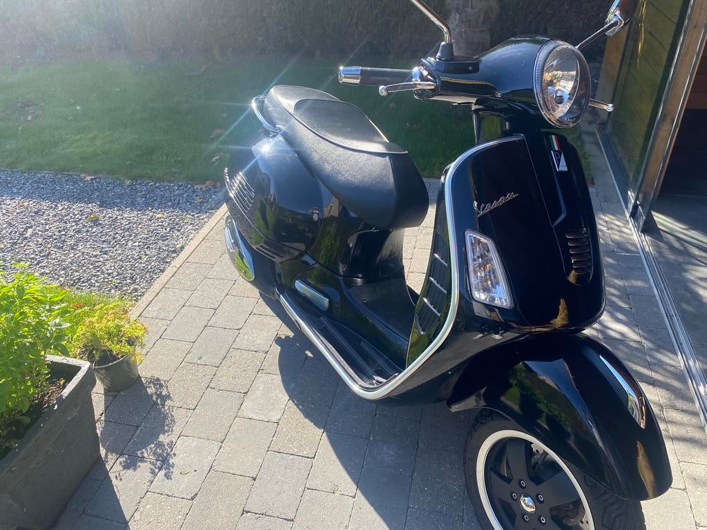 Vespa, Motos, Enlèvement