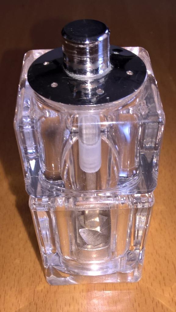 Te koop: Leuk zout en pepervaatje in één stuk van "Marlux", Huis en Inrichting, Ophalen, Gebruikt