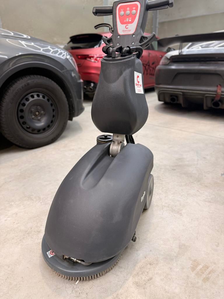 Genie kuismachine, Ophalen, Zo goed als nieuw, Schrobmachine