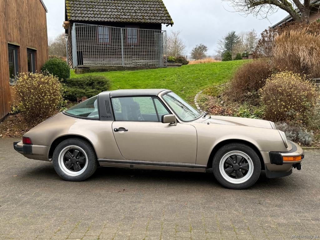 Porsche 911 3.0 TARGA, Auto's, Porsche, 4 zetels, Achterwielaandrijving, Elektrische ramen, Beige