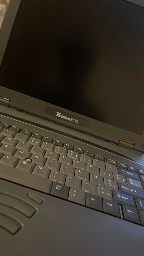Pc portable toshiba ancien, Ophalen, Zo goed als nieuw
