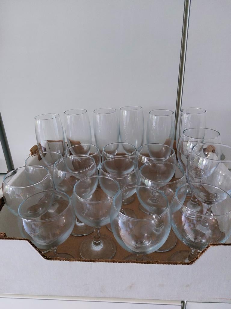 Verres pour champagne Verres d' eau Verres en vin, Antiquités & Art, Enlèvement