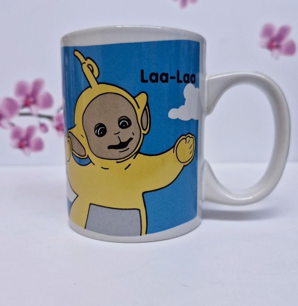 💛 Teletubbies Laalaa Mok, Huis en Inrichting, Keuken | Servies, Zo goed als nieuw, Kop(pen) en/of Schotel(s), Overige stijlen