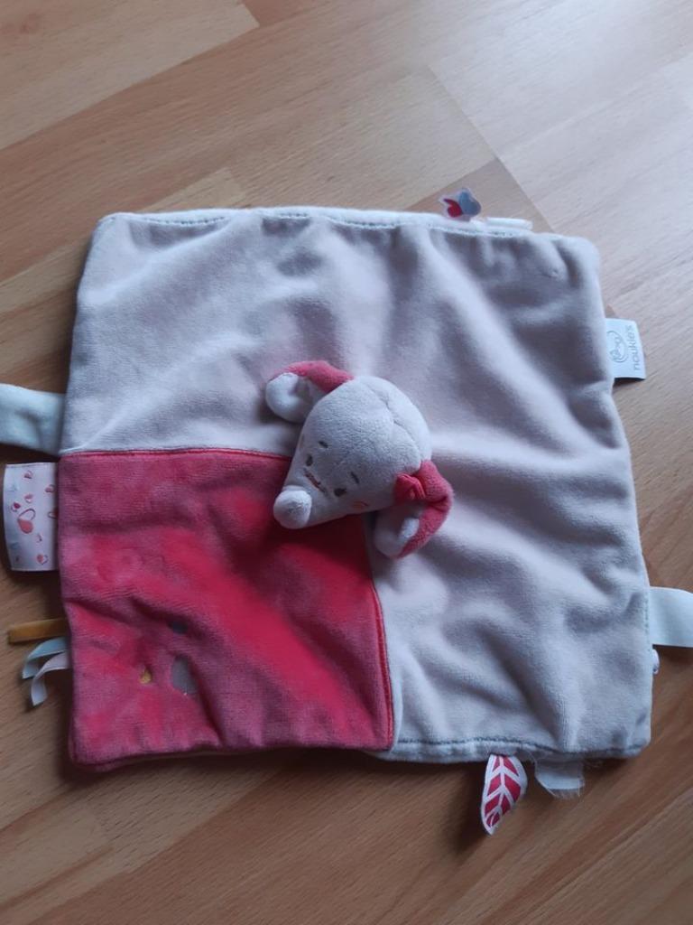 Doudou NOUKIE'S Anna en Pili olifant roze, Enfants & Bébés, Enlèvement ou Envoi, Comme neuf, Éléphant