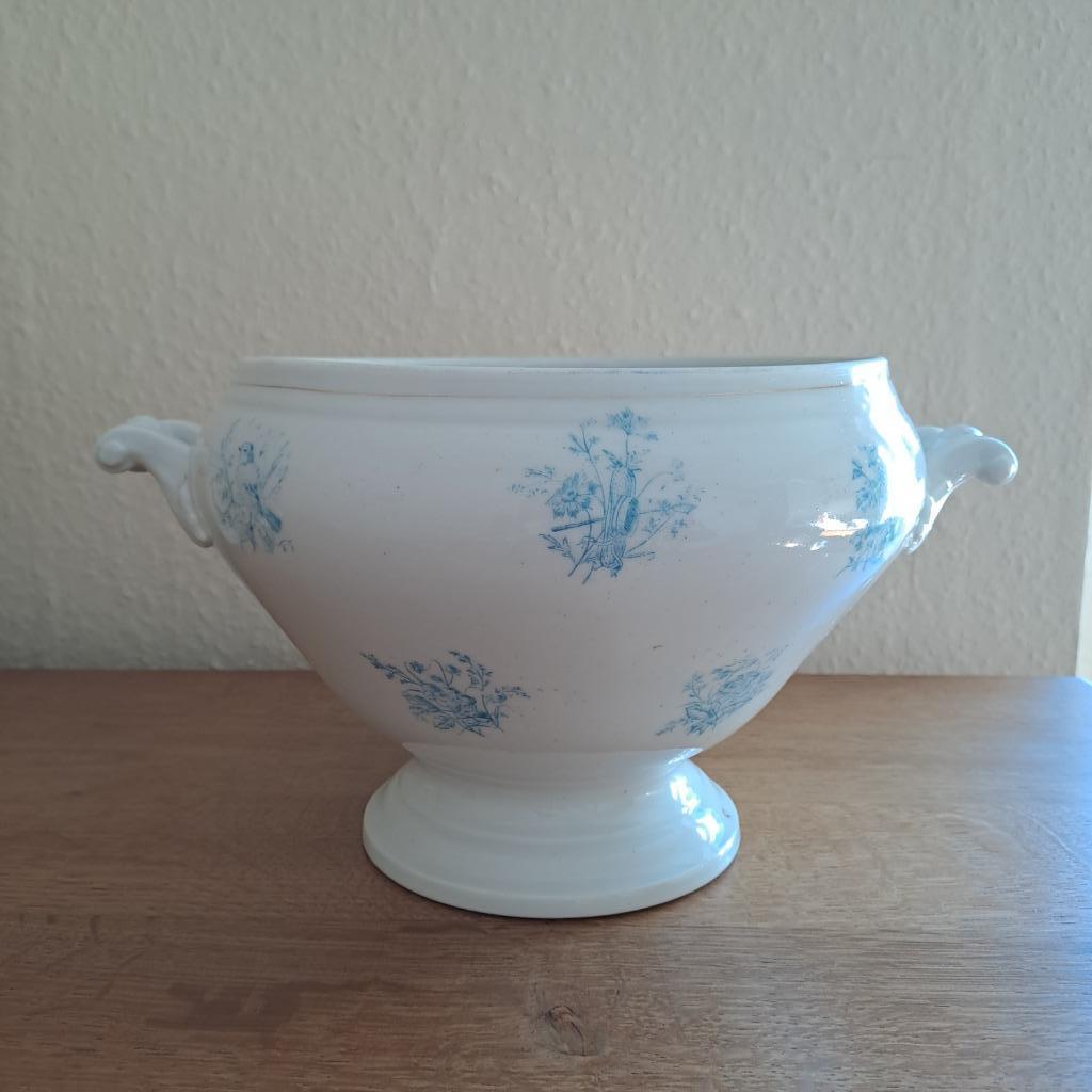 Soupière ancienne en céramique, Antiquités & Art, Antiquités | Porcelaine, Enlèvement ou Envoi