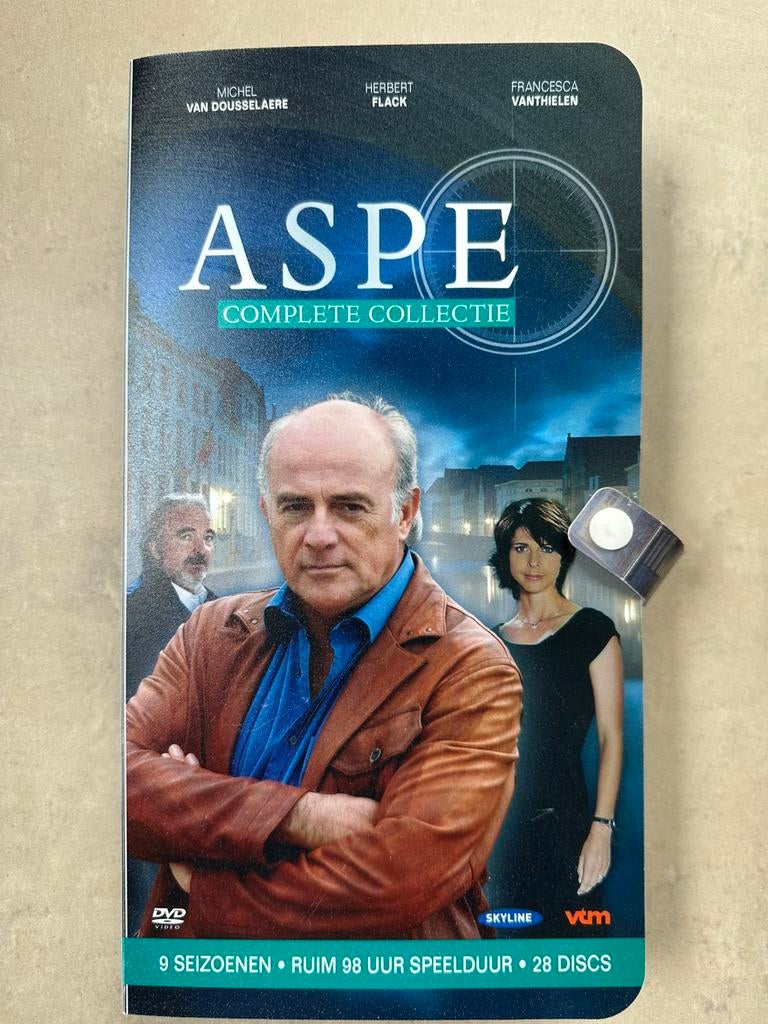ASPE seizoen 1 t/m 9 in verzamelmap ., Cd's en Dvd's, Ophalen of Verzenden, Zo goed als nieuw