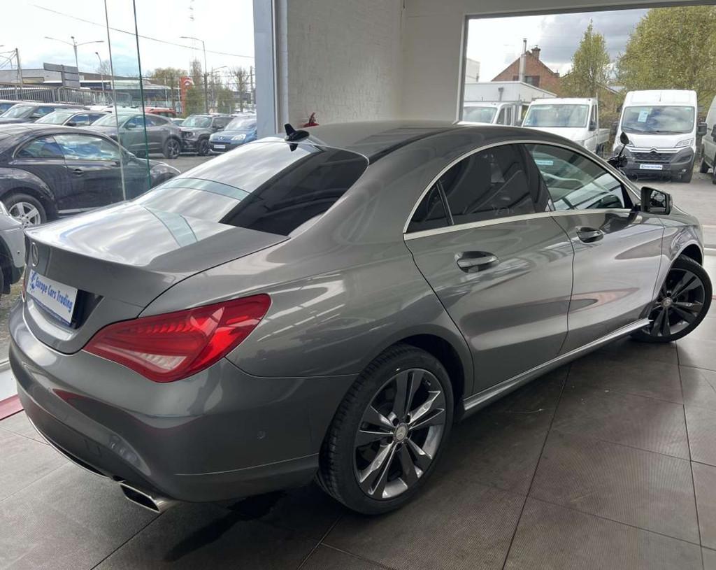 Mercedes-Benz CLA-Klasse 180 FASCINATION 180D 180 D 1ÈRE MA, Auto's, Automaat, CLA, Gebruikt, Zwart