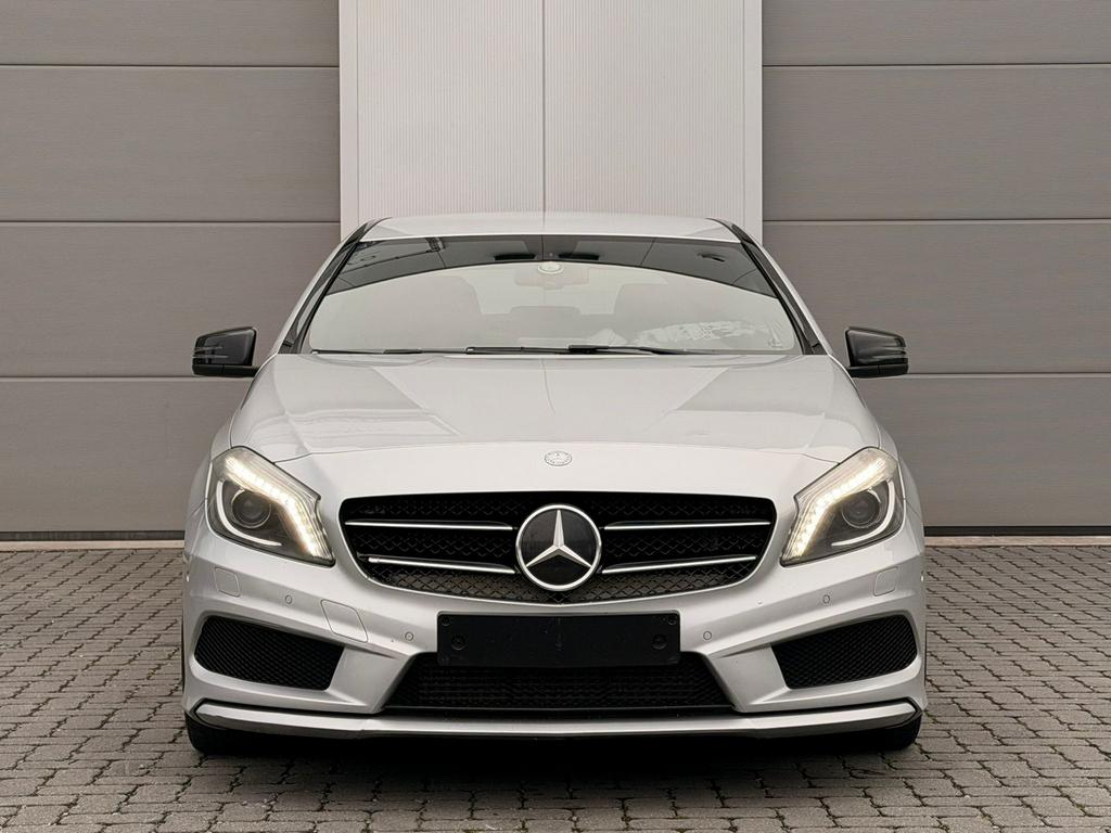 MERCEDES A180 2013 BENZINE 1.6 307.000KM EURO5, Auto's, Mercedes-Benz, Euro 5, Bedrijf, Handgeschakeld, 5 deurs