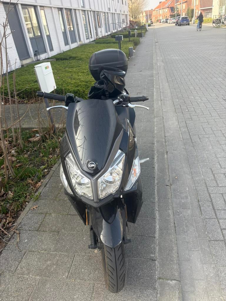 Sym jet 14 euro 5, Fietsen en Brommers, Ophalen, Zo goed als nieuw