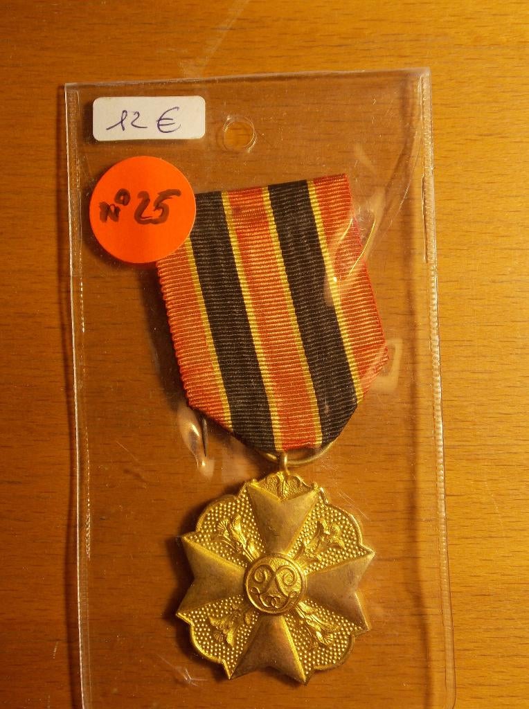 Médailles à vendre (B), Enlèvement ou Envoi, Armée de terre, Ruban, Médaille ou Ailes