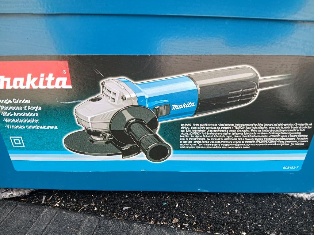 Nieuwe haakse slijper makita, Doe-het-zelf en Bouw, Gereedschap | Slijpmachines, Ophalen, Nieuw, 700 tot 1000 watt, Haakse handslijpmachine