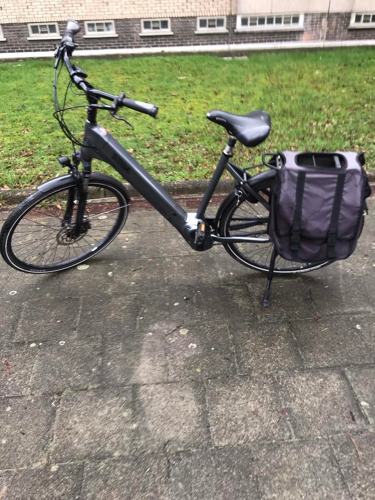 Vélo électrique ATOM DIAMOND en parfait état, Vélos & Vélomoteurs, Autres marques, 51 à 55 cm, 50 km par batterie ou plus, Comme neuf