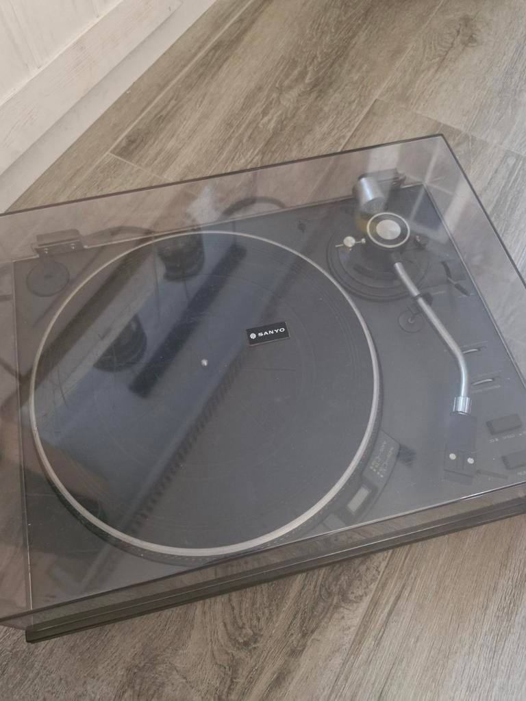 SANYO  TP 1010 UM, Audio, Tv en Foto, Platenspelers, Ophalen of Verzenden