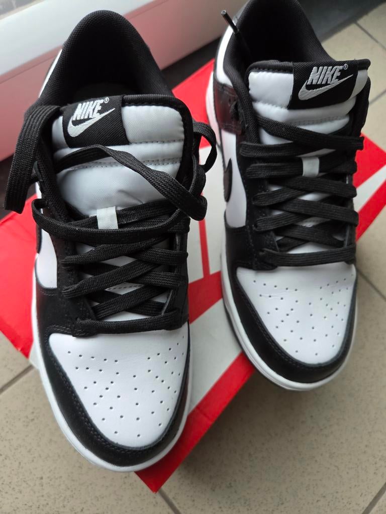 Nike dunk, Enlèvement