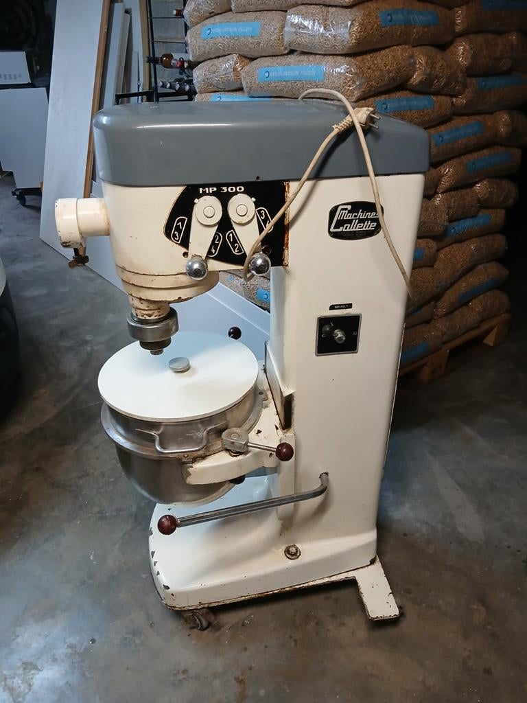 Mélangeur batteur avec accessoires, Enlèvement, Mélangeur