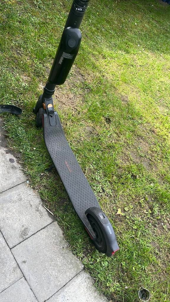 Ninebot, Fietsen en Brommers, Steps, Ophalen, Gebruikt, Elektrische step (E-scooter)