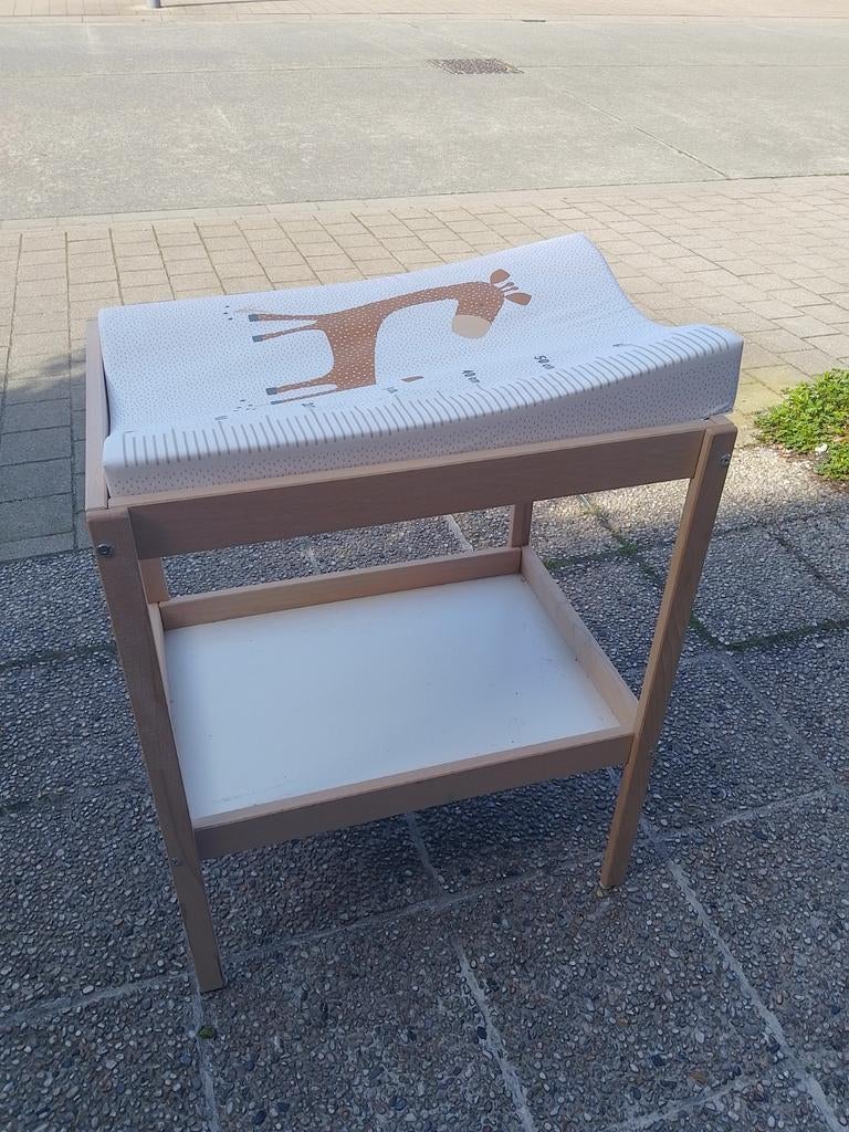 Ikea luiertafel in perfecte staat met luierkussen, Ophalen