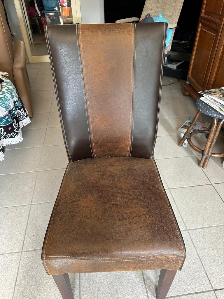 Ronde tafel en 4stoelen, Ophalen