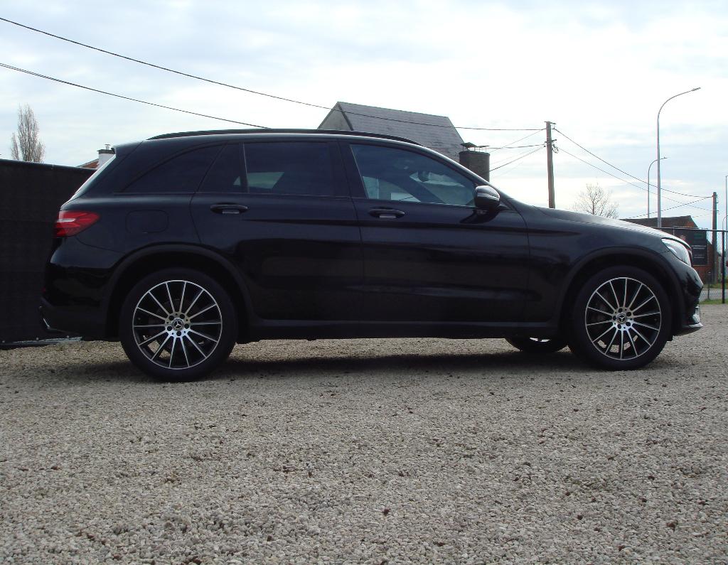 GLC 250 AMG LINE * NIGHT PAKKET * NAVI * 20' ALU TREKHAAK *, Auto's, Mercedes-Benz, Automaat, USB, 4 cilinders, Alcantara