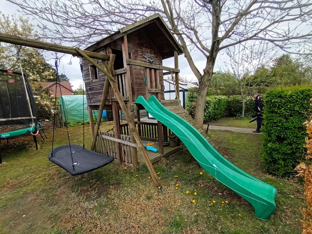 Speelhuisje met glijbaan, Kinderen en Baby's, Speelgoed | Buiten | Speelhuisjes, Ophalen, Gebruikt, Hout