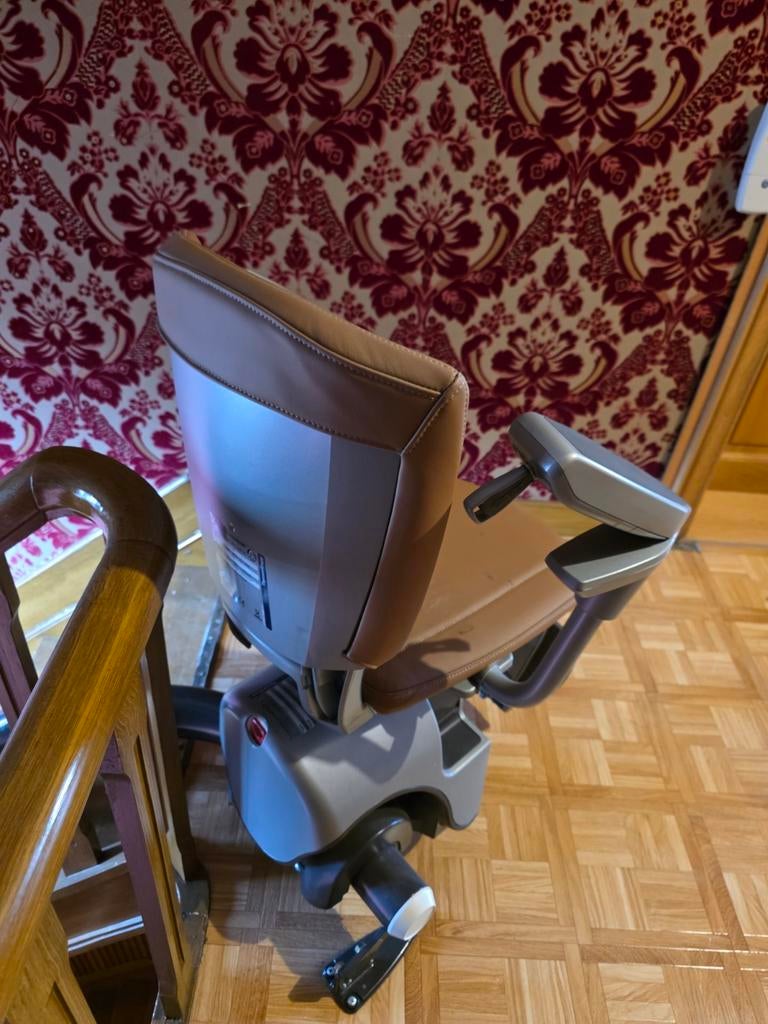 Thyssenkrupp  traplift, Ophalen