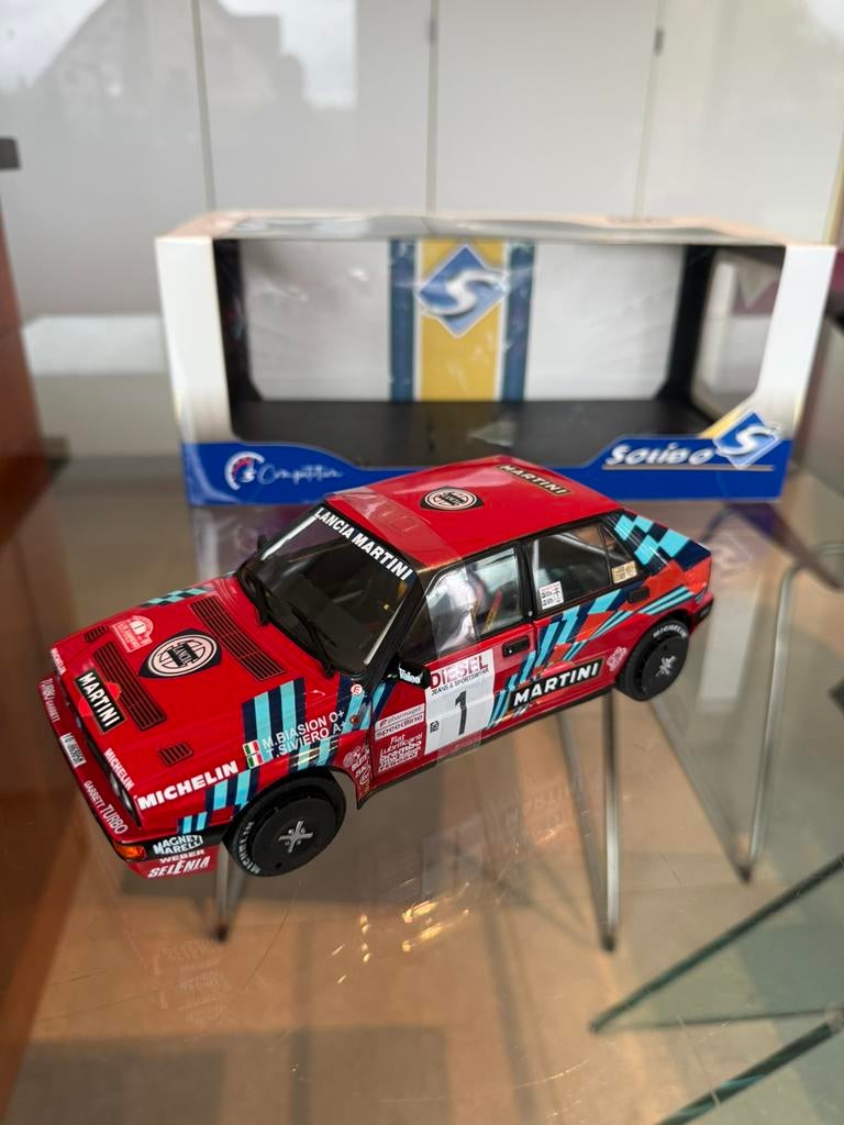 1/18 Martini Lancia Delta HF 16v Intégrale Vainqueur Biason, Enlèvement ou Envoi, Comme neuf, Voiture, Solido