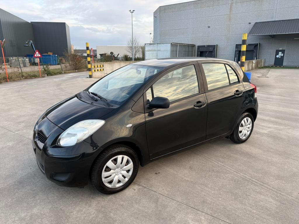 Toyota Yaris 1.0 Benzine , 2011 , 44.000 KM , Euro 5, Auto's, Toyota, Euro 5, Stof, Zwart, Zwart