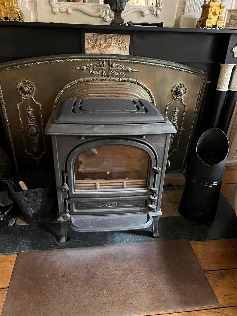 SAEY kolenkachel, Ophalen, Zo goed als nieuw, Kolenkachel