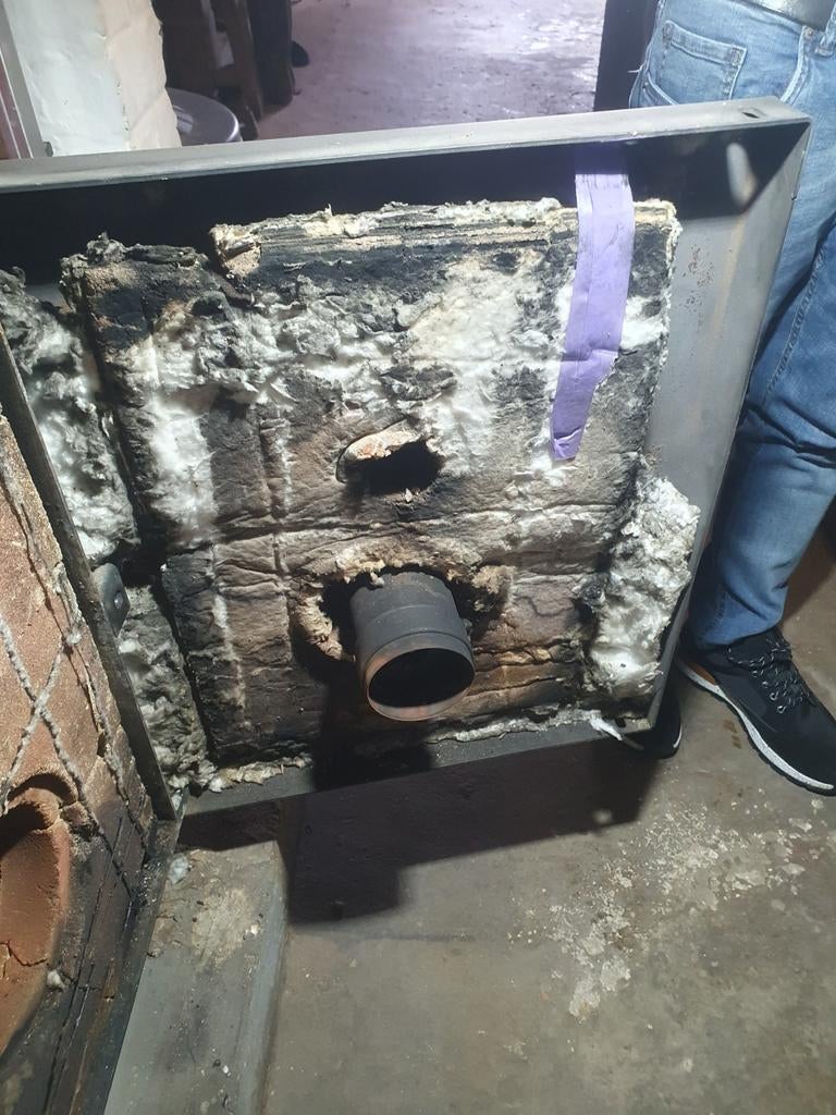 Cherche Isolation thermique porte foyer chaudière à mazout