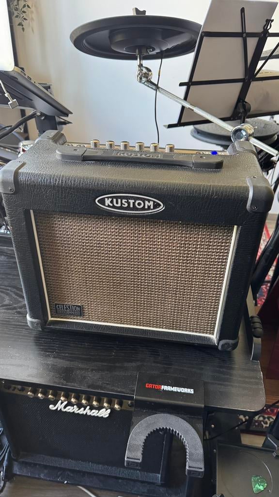 Ampli kustom 30 w, Musique & Instruments, Amplis | Basse & Guitare, Enlèvement ou Envoi, Comme neuf