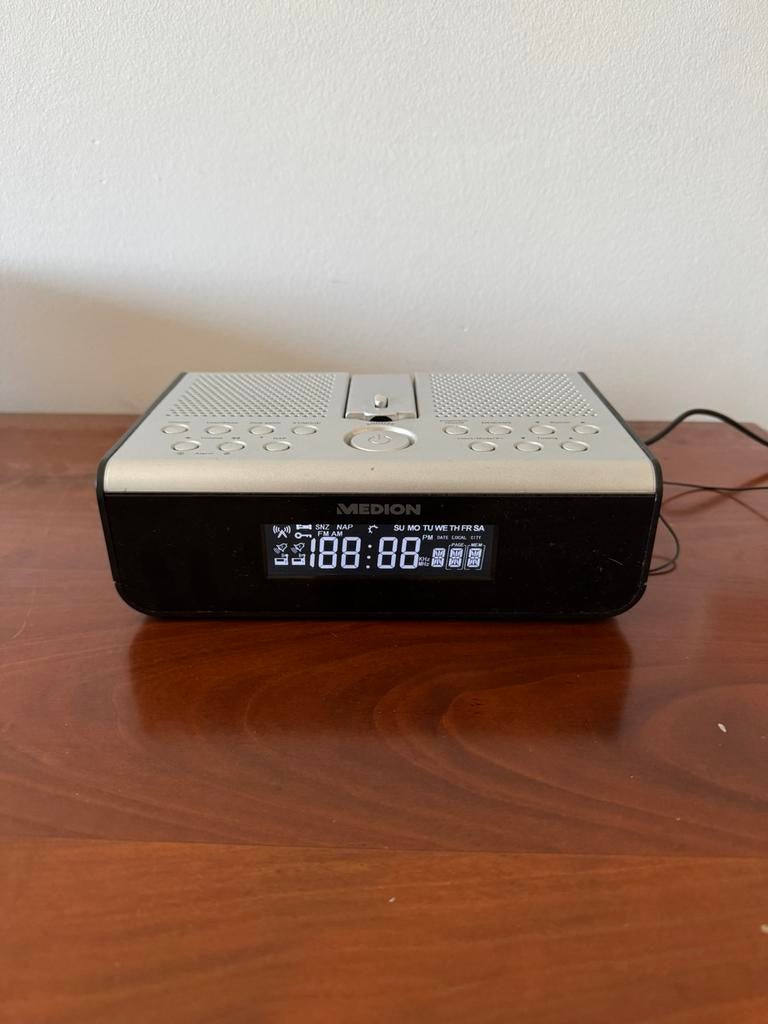 Wekkerradio, Elektronische apparatuur, Wekkers, Ophalen of Verzenden, Zo goed als nieuw