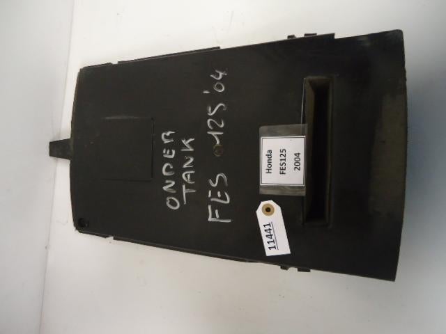 FES125 Pantheon 1997 - 2006 Honda Cover D1-13023, Motoren, Onderdelen | Honda