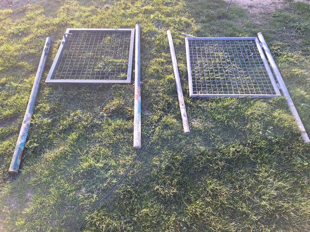 2 poorten en 20 palen, Tuin en Terras, Ophalen, Gebruikt