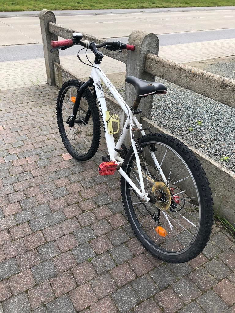 B-twin, Vélos & Vélomoteurs, Vélos | BMX & Freestyle, Enlèvement ou Envoi, Comme neuf