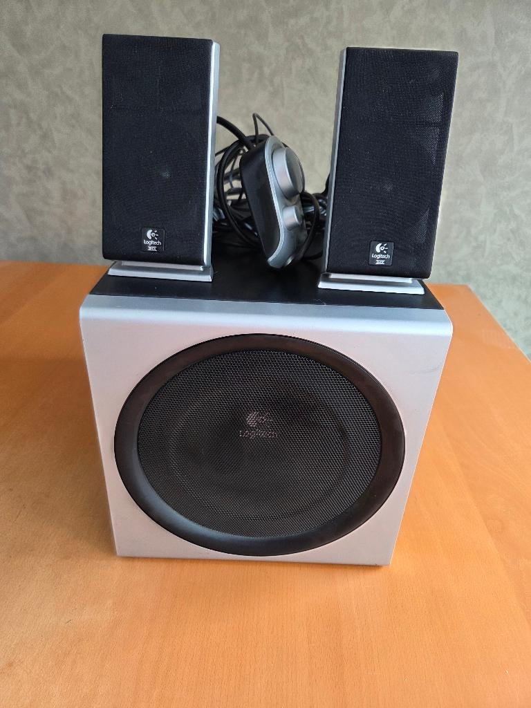 Logitech Speaker Systeem Z2300, Computers en Software, Pc speakers, Ophalen, Zo goed als nieuw, Audiokanaal 2.1, Logitech