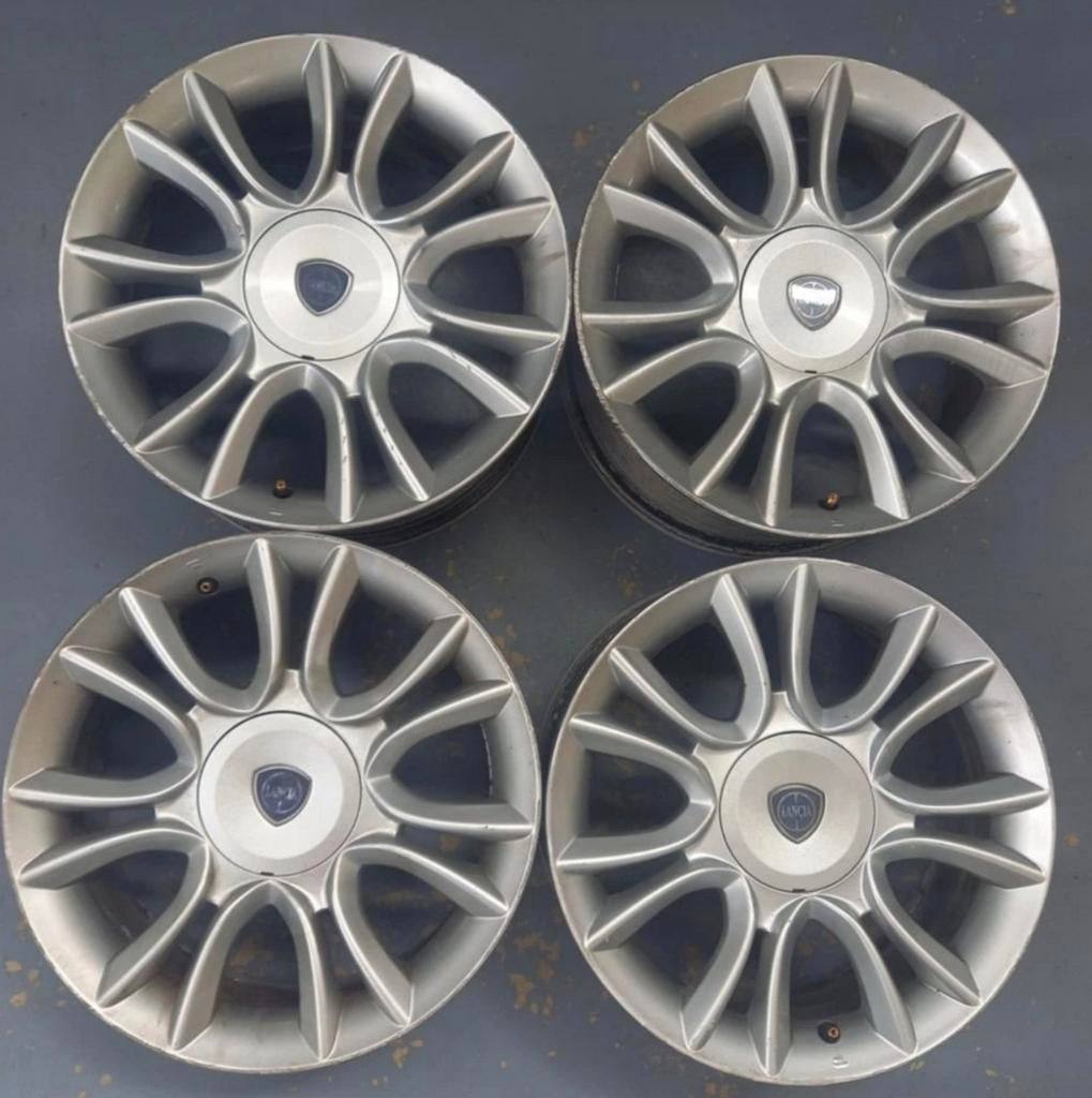 17 lichtmetalen velgen Lancia Delta, Hobby en Vrije tijd, Modelbouw | Auto's en Voertuigen