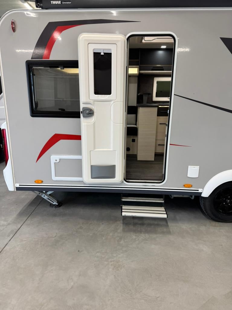 Sterckeman Evolution 520 CP Premium, Caravans en Kamperen, Caravans, Sterckeman, Rondzit, Bedrijf, 100 kg of meer
