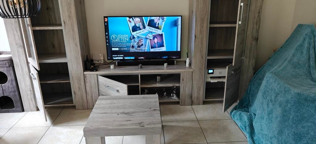 Meuble TV, Enlèvement