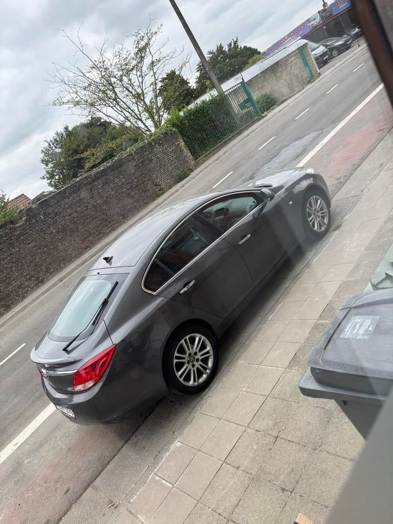 Opel isnignia 2.0 CDTI claquement moteur, Autos, Opel, Argent ou Gris, Noir, 5 portes, 151 g/km