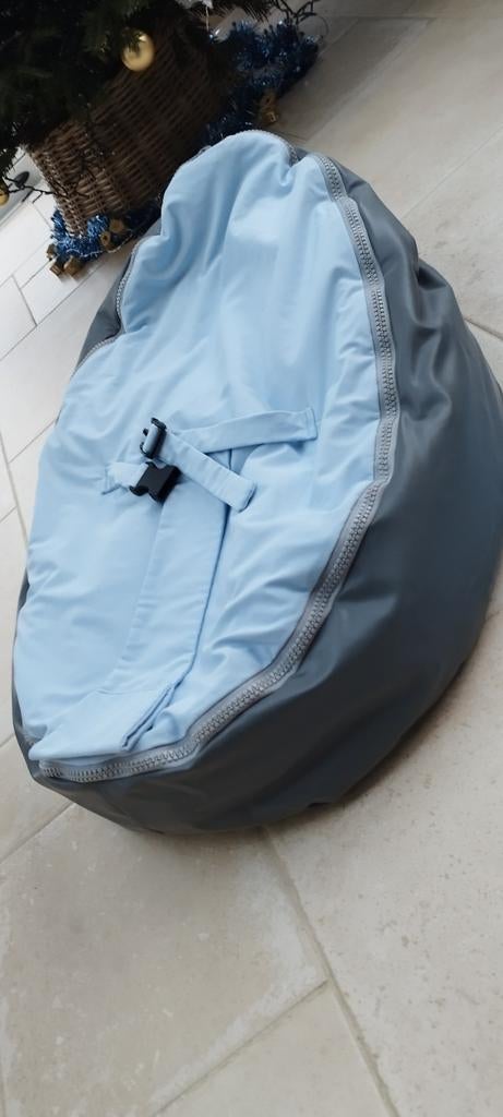 Doomoo pouf bébé en très bon état, Ophalen, Gebruikt, Met gordel(s) of riempje(s)