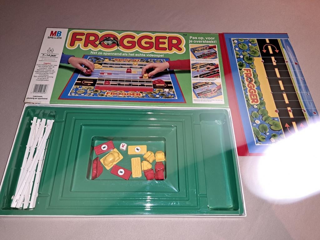 Frogger van MB, Kinderen en Baby's, Speelgoed | Educatief en Creatief, Ophalen of Verzenden, Zo goed als nieuw