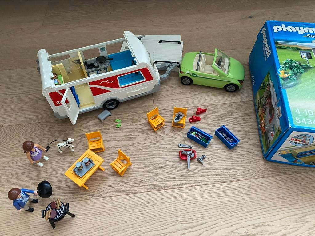 Playmobil caravan en auto, Kinderen en Baby's, Speelgoed | Playmobil, Ophalen, Gebruikt, Complete set