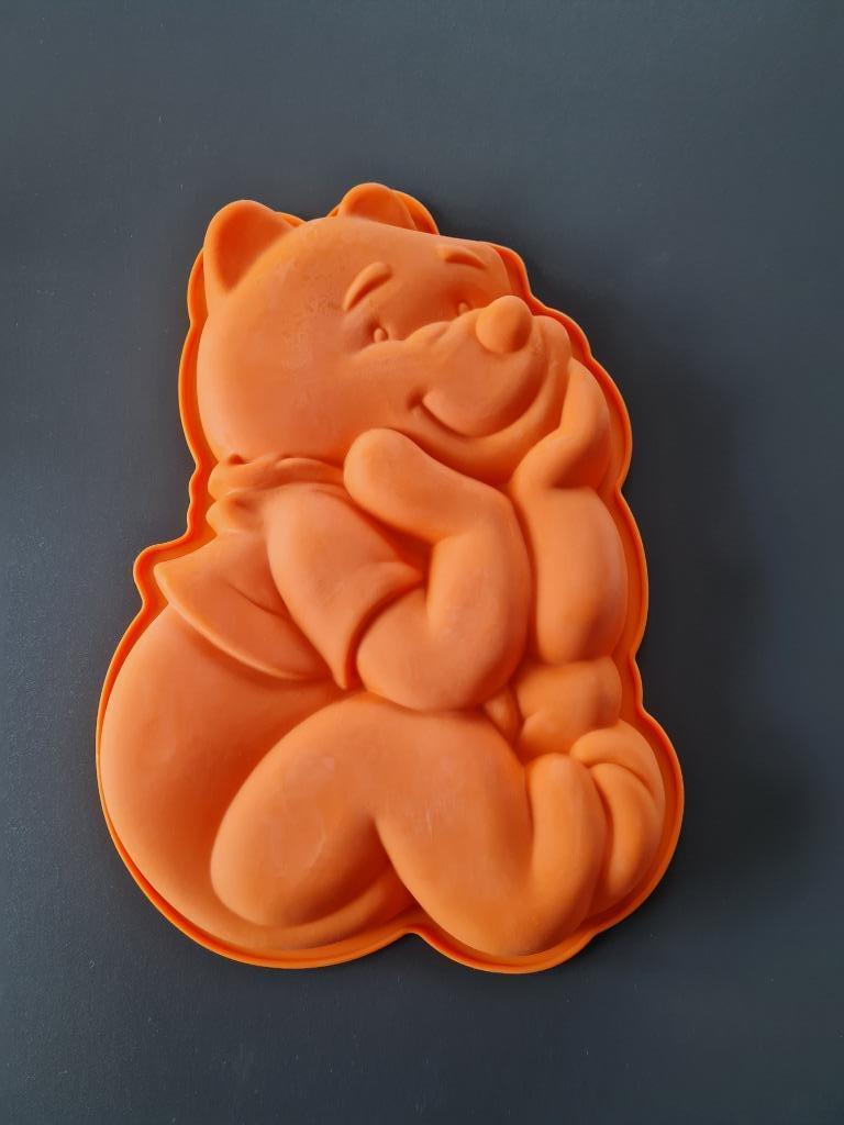 Cakevorm Winnie the pooh, Huis en Inrichting, Ophalen, Zo goed als nieuw