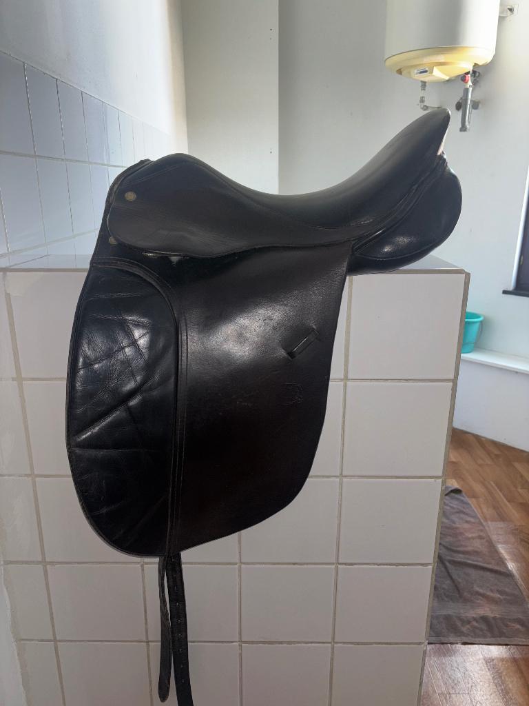 Selle de dressage, Animaux & Accessoires, Enlèvement, Utilisé, Dressage