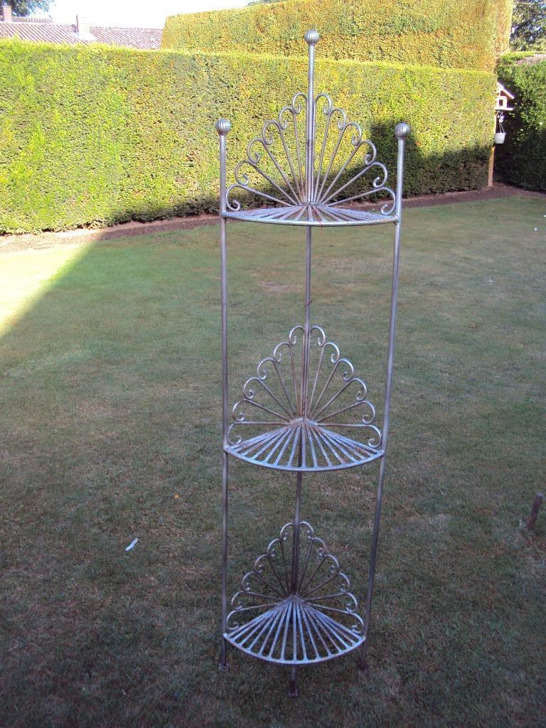 etagere voor in de tuin, Tuin en Terras, Ophalen