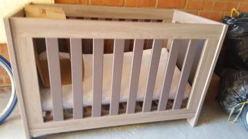 Babybed, Ophalen, Gebruikt, Rechthoekig, In hoogte verstelbaar