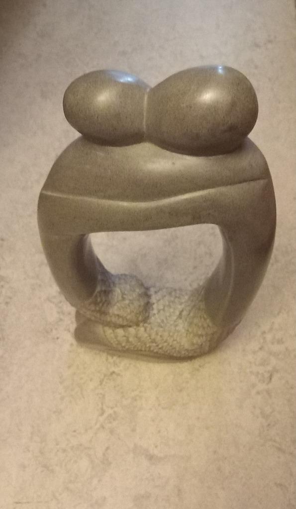 Tres jolie sculpture artisanale en pierre ollaire., Antiquités & Art, Enlèvement