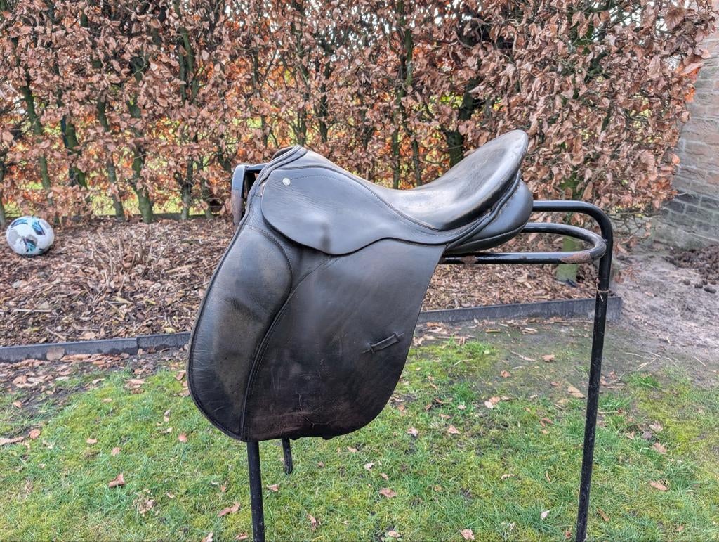 Springzadel 15,5-16 inch, Dieren en Toebehoren, Paarden en Pony's | Zadels, Ophalen of Verzenden