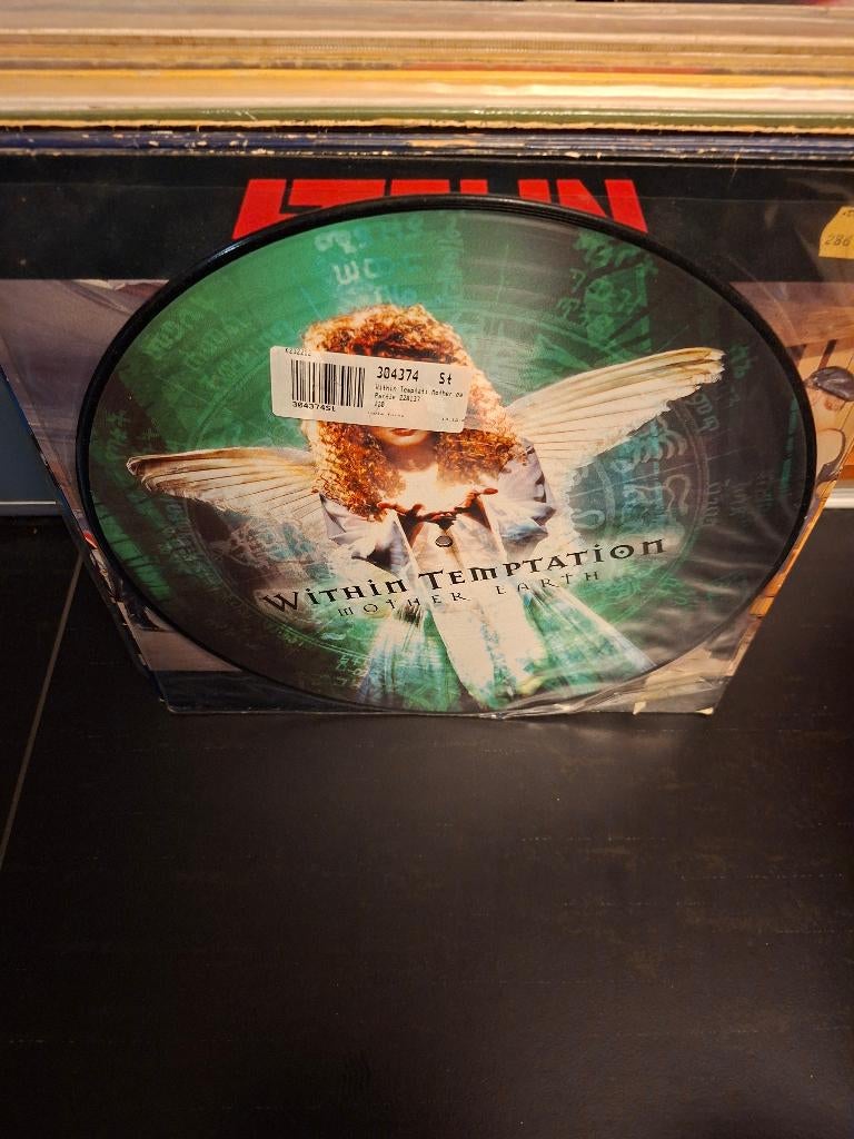 lp - within temptation - mother earth - picture disc - vak 3, Ophalen of Verzenden, Zo goed als nieuw