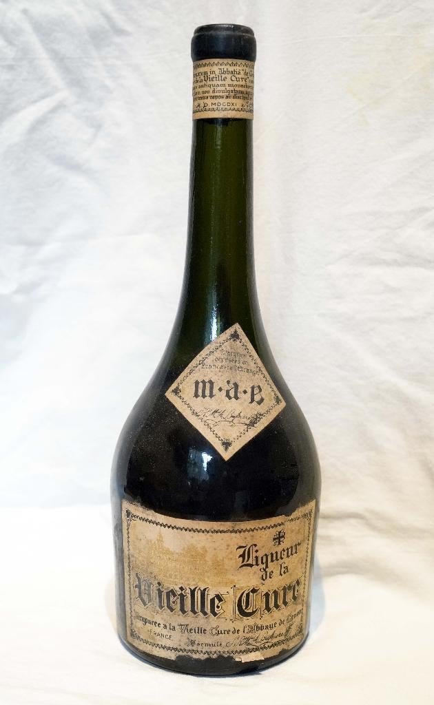 Bouteille Liqueur de la Vieille Cure 50 ans d'âge., Enlèvement ou Envoi